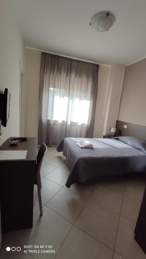 B&B Grandangolo Preturo Екстер'єр фото