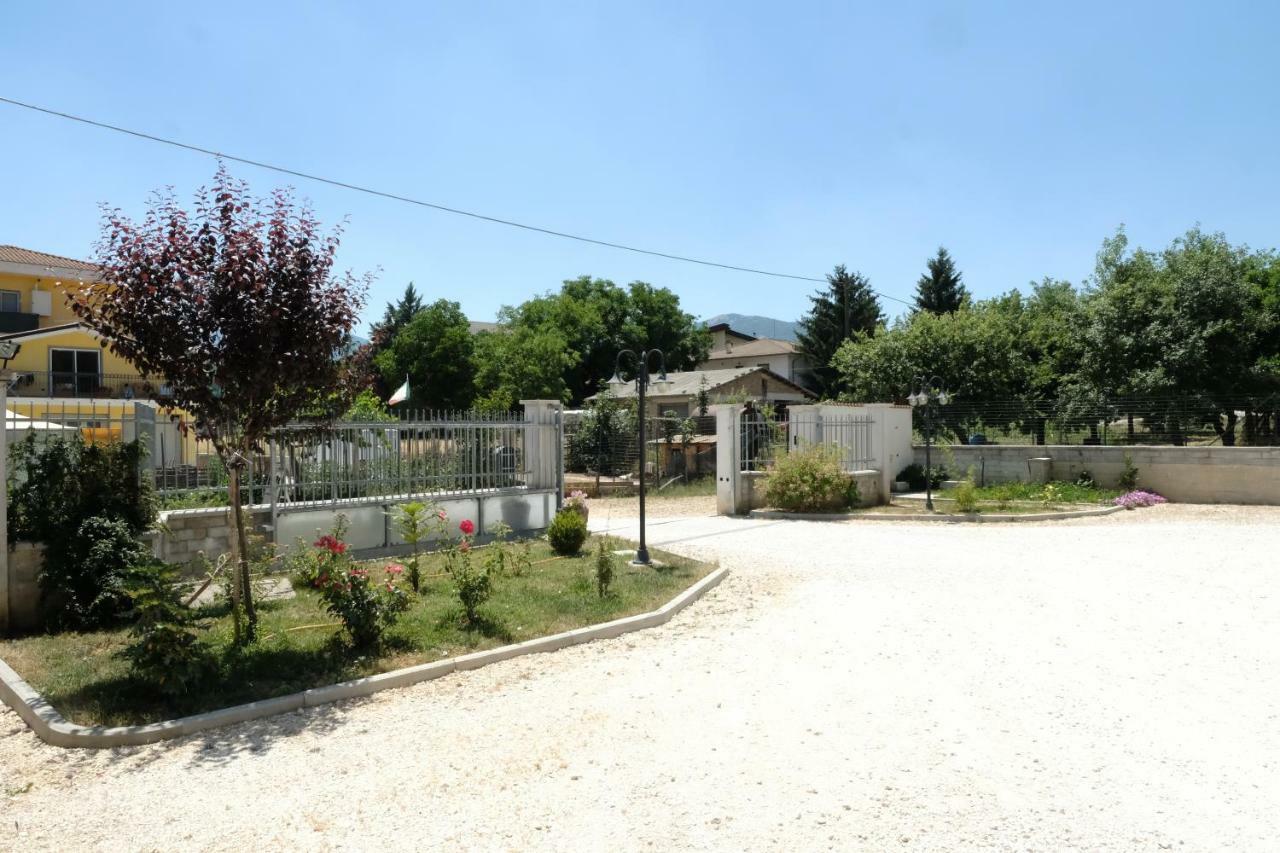 B&B Grandangolo Preturo Екстер'єр фото